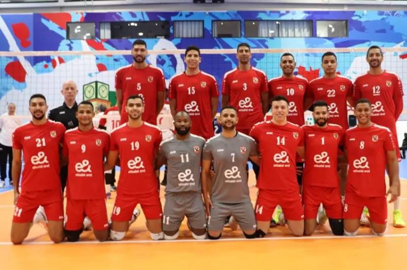 فريق الكرة الطائرة بالنادي الأهلي